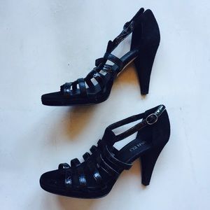 Vaneli black strappy heels 9.5
